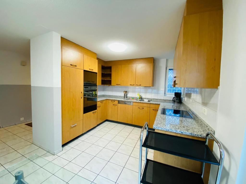 Lake View Apartment -14 Niederried bei Interlaken ภายนอก รูปภาพ